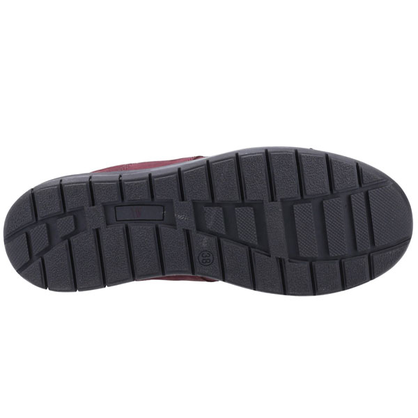 Cristianos Lightweight Slip-On Shoe