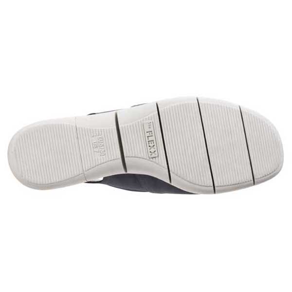 Easy Row Sandal in Soft Nubuck – Open Toe Design