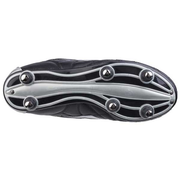 Touch-Fastening Football Boots with Studs