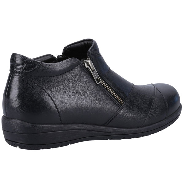 Friesan Traditional Walking Shoes