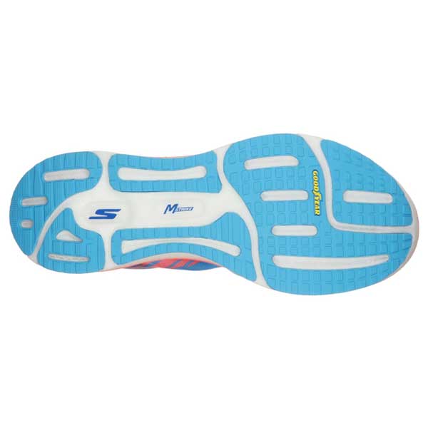 Razor Excess Lace-Up Performance Shoes