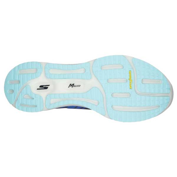 Razor Excess Lace-Up Performance Shoes