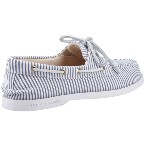Handcrafted 2-Eye Boat Shoe – Authentic Style