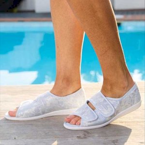 Touch Fastening Ladies Slipper