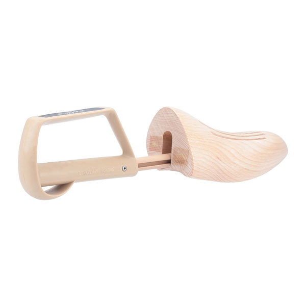 Cedar Travel Tree Stand